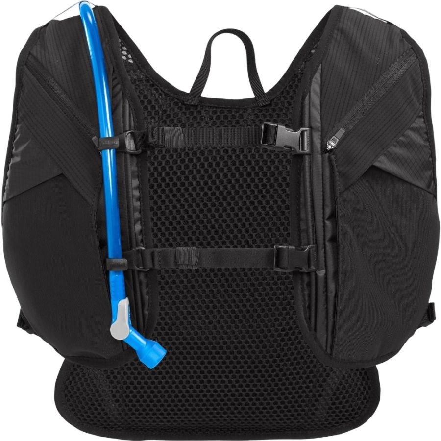 Camelbak Women`s Chase Race 4 Vest, løbevest, 1.5L, sort - DKK 750 - Spar 24%